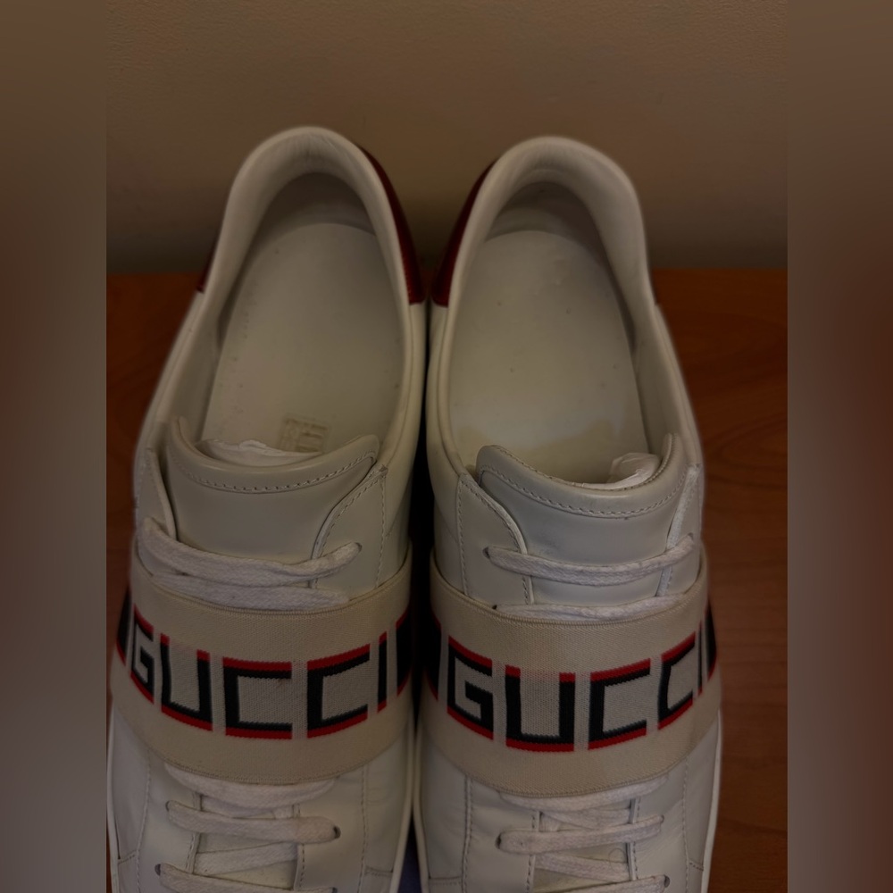 Gucci Cream and White Logo Sneakers - Picture 2 of 9
